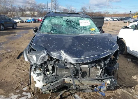 2018 Toyota Rav4 Xle from USA, damaged, VIN 2T3RFREV5JW800658